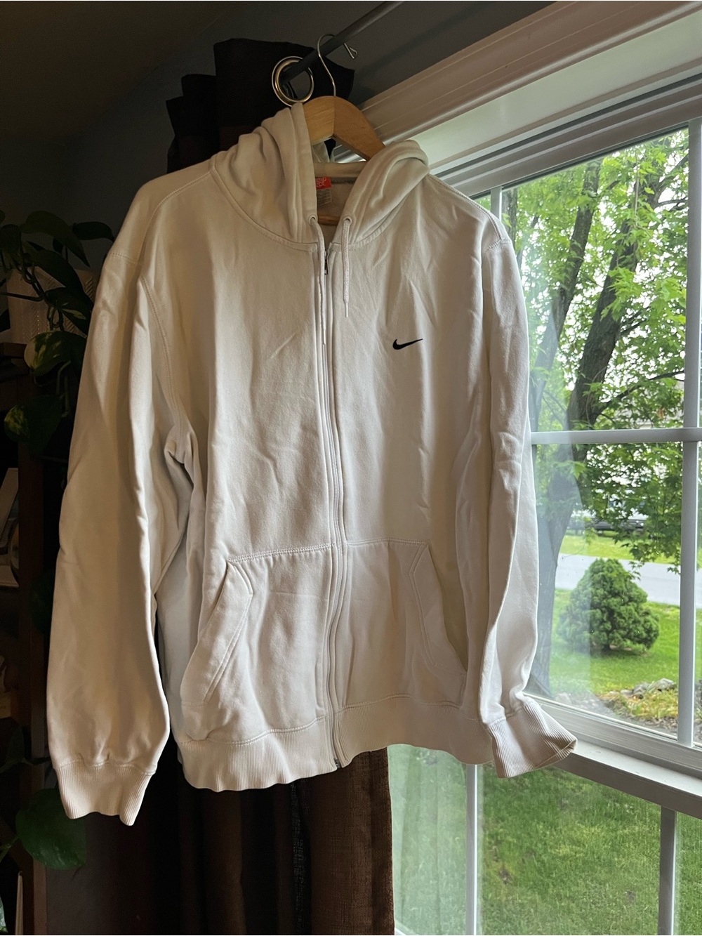 Nike White Full-Zip Hoodie with Small Black Swoosh